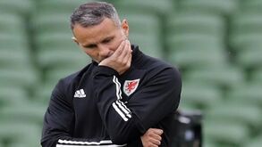 Irmão de Giggs assume problema: «Ele é viciado em sexo»