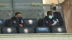 Sérgio Conceição assiste ao FC Porto-Portimonense na bancada