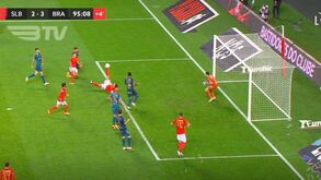 Benfica-Sp. Braga: Seferovic ainda empatou nos descontos mas o golo foi anulado