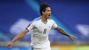 Uruguai ultrapassa Colômbia de Queiroz com Darwin em grande