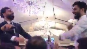 Salah deu positivo à covid-19 depois de ter estado no casamento do irmão sem máscara