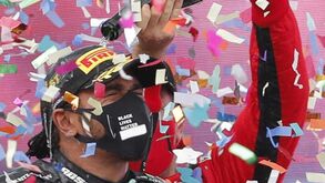 Hamilton agradece título com mensagem para crianças: «Os sonhos podem tornar-se realidade»