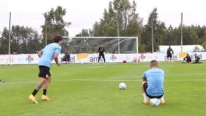 Darwin Nuñez, Suárez e Cavani: seleção uruguaia dos treinos ao churrasco