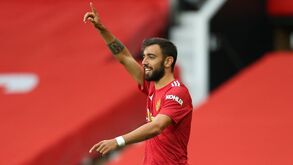 Bruno Fernandes admite semelhanças com Scholes: «Foi dos melhores médios do Mundo» 