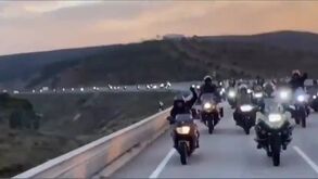 Dezenas de motards 'escoltam' Miguel Oliveira até Portimão
