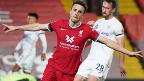 A crónica do Liverpool-Leicester, 3-0: D. Jota rei em Anfield