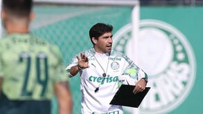 Palmeiras mudou planos mas dor de cabeça na Libertadores não aliviou: Abel sem ataque