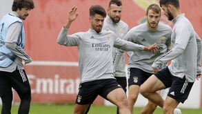 Jorge Jesus (também) apostou na juventude no treino antes do Rangers