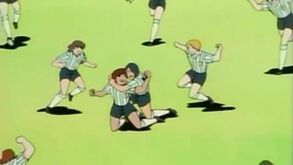 Quando Maradona 'entrou' na série de Tsubasa e recriou o golo do século