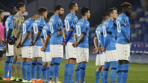 Jogadores do Nápoles entraram no San Paolo com a '10' nas costas
