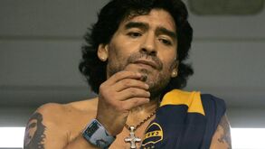 Beckenbauer: «Maradona era um génio que perdeu o controlo da sua vida nos últimos anos»