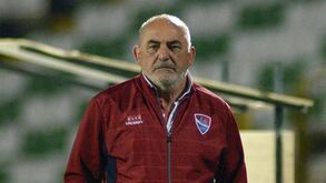 Mourinho presta tributo a Vítor Oliveira: «Vencedor, pragmático, homem sério, honesto e frontal»