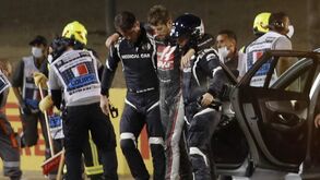 Hamilton depois do acidente de Grosjean: «O risco que corremos não é brincadeira»