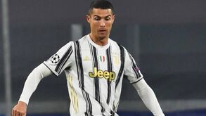 Imprensa italiana revela: Ronaldo decide quando joga e Pirlo não explica tática aos jogadores