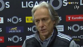 Jorge Jesus irritado com pergunta de jornalista: «Você não sabe o que é muita qualidade sobre futebol»