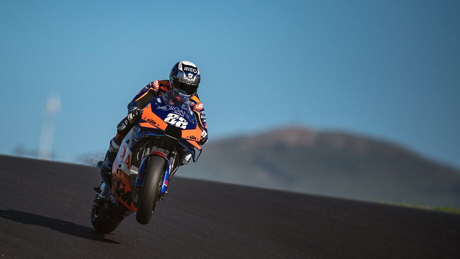 História no motociclismo: Miguel Oliveira vence a sua primeira