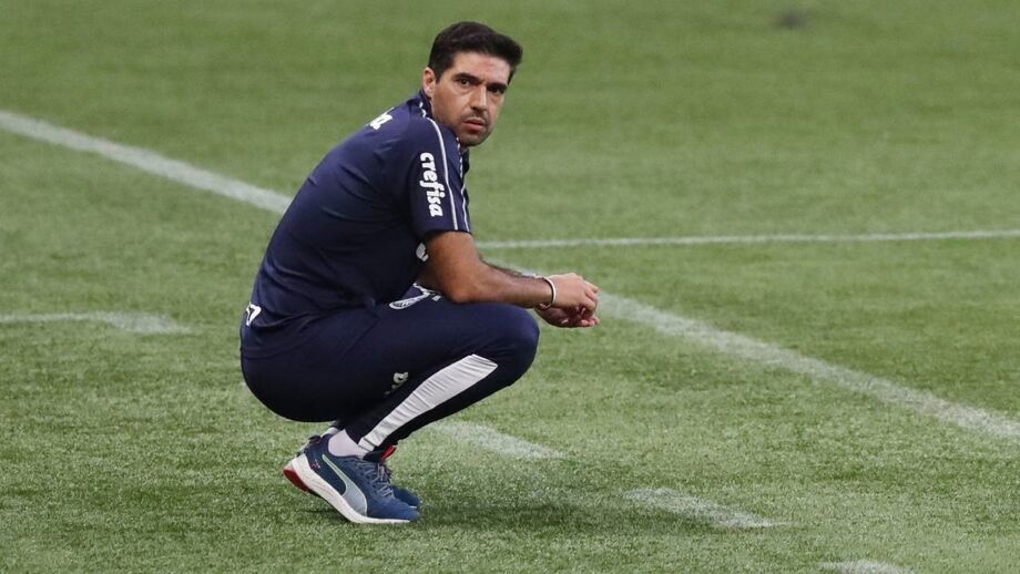 Dia-a-dia na Academia e até orientações por WhatsApp: como Abel Ferreira revolucionou o Palmeiras