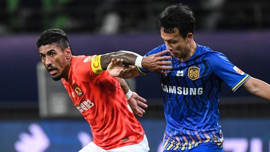 30. Paulinho (Guangzhou Evergrande) - 18.5 milhões de euros