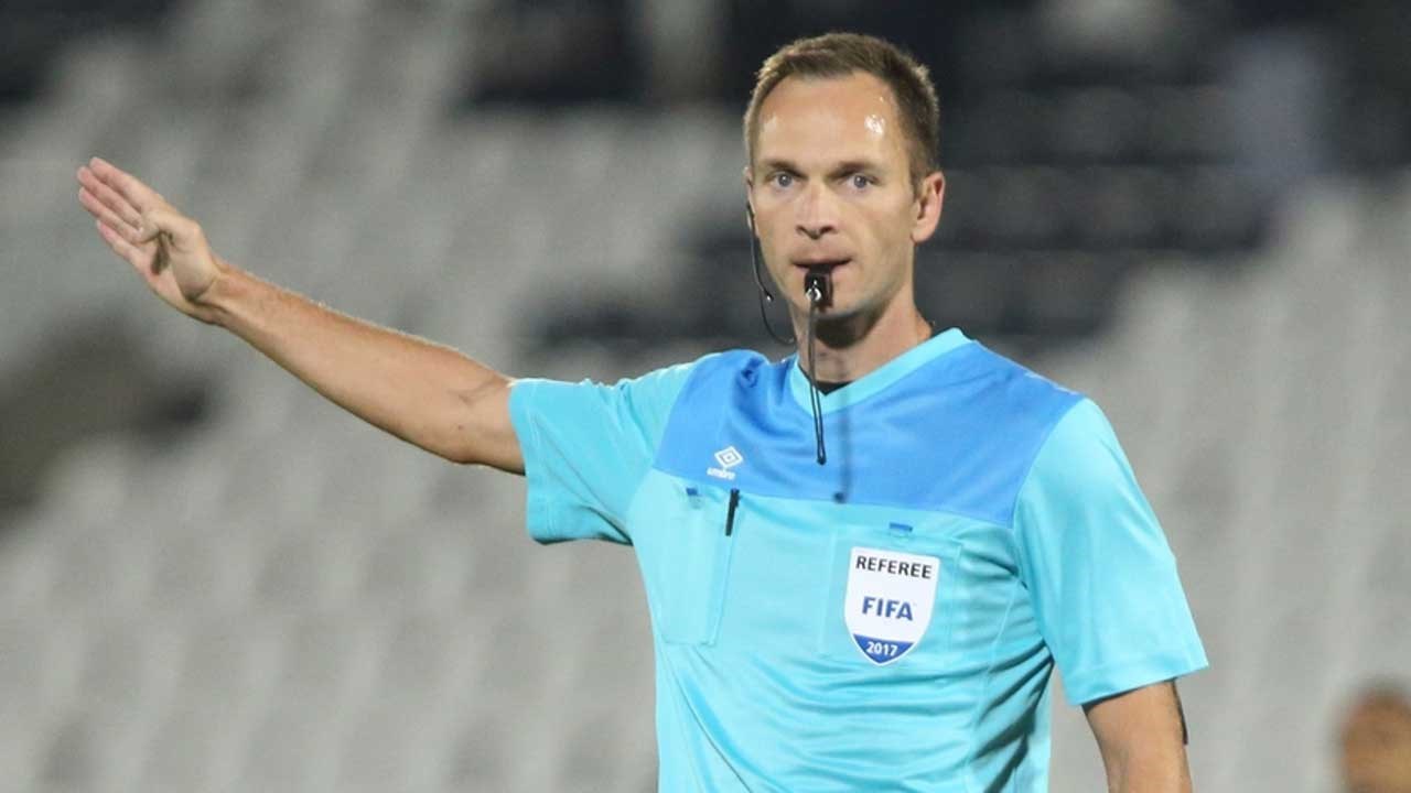 Srdjan Jovanovic Arbitra Benfica Lech Poznan Liga Europa Jornal Record 