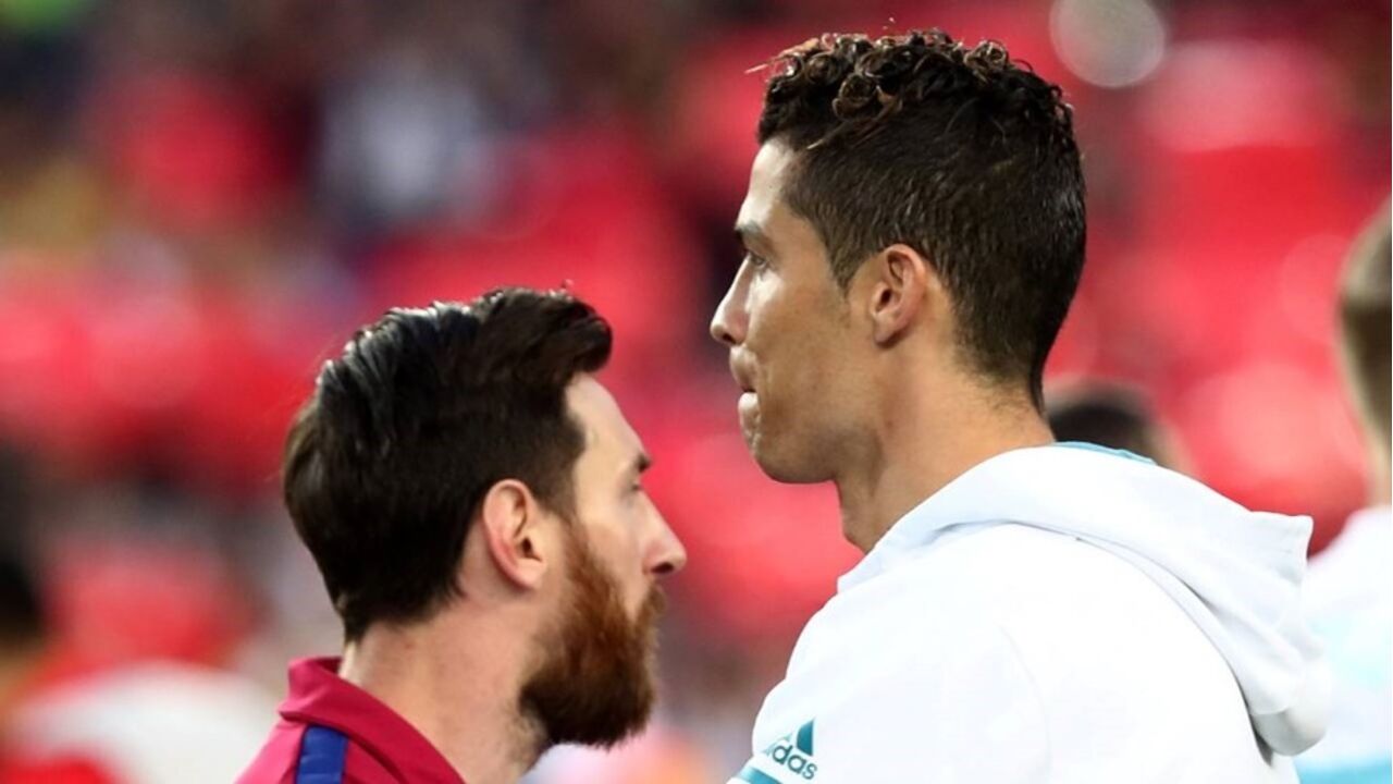 O pormenor que passou despercebido na fotografia de Messi e Ronaldo