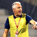 Equipa de Jorge Costa derrotada na Liga romena em jogo com vários portugueses