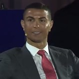Cristiano Ronaldo: «É aborrecido jogar em estádios vazios. Gosto quando me assobiam»