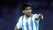 Médio-ofensivo: Diego Maradona
