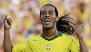Extremo-esquerdo: Ronaldinho