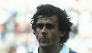 Médio-ofensivo: Michel Platini