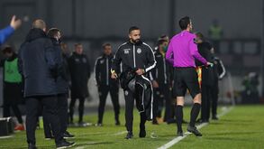 Rúben Amorim protestou golo anulado a Coates e acabou expulso