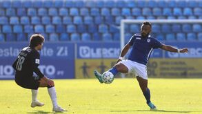 Edson a fazer a diferença no corredor esquerdo