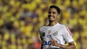Mercado: Líder do Santos 'atrasa' Lucas Veríssimo, Pochettino quer jogador de Mourinho e Domenech volta 10 anos depois