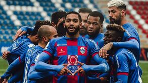 Chaves-Académica, 2-1: 'Bis' de Juninho vale regresso aos triunfos três meses depois