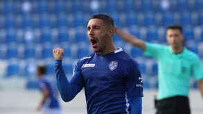 Mica eleva para nove o número de épocas a marcar enquanto sénior