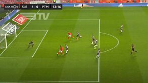 Darwin quebra jejum com Rafa a brilhar; Portimonense pediu falta no início do lance