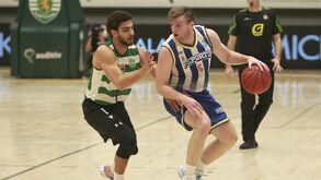 Sporting derrota FC Porto no Pavilhão João Rocha e continua invicto