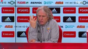Portimonense queixa-se de penálti e Jorge Jesus atira: «Antes desse lance estava 2-0...»
