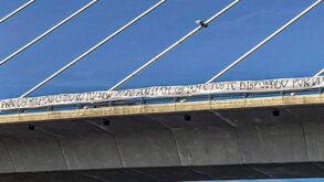 Tarja contra Bernardo Silva junto ao Dragão: «Jogas por quem tem milhões e foste dispensado por quem os deve»