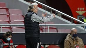 A reação de Jorge Jesus ao ser questionado sobre William Carvalho