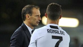 Allegri: «Treinei Ibrahimovic e Nesta mas Cristiano Ronaldo é o mais forte de todos mentalmente»