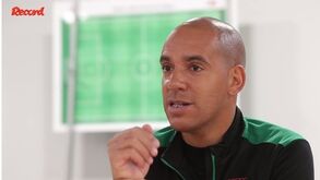 Pepa recorda Vítor Oliveira: «Figuraça do futebol português» 