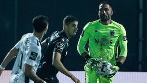 Guarda-redes do Sporting responde a Casillas: «Há coisas no futebol português que não me contaste»