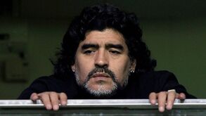 Advogado lamenta não ter ido ao funeral e filha de Maradona responde: «Chamar-te-iam assassino»