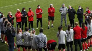 Jesus e Vieira foram dar apoio à equipa de futebol feminino do Benfica