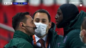 A revolta de Demba Ba em Paris: «Por que é que tens de dizer 'este negro'?»