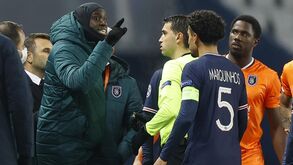 UEFA suspende cartão vermelho mostrado a Webó