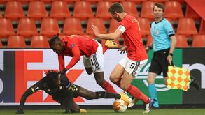 Os casos do Standard Liège-Benfica