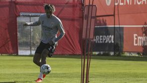 Barcelona recusa 'devolução' do Benfica