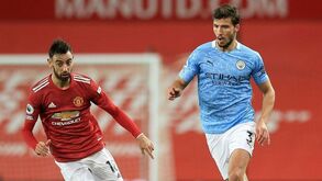 A crónica do Man. United-Man. City, 0-0: Sem sal e sem golos