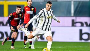 Um susto e dois golos de Cristiano Ronaldo para sossegar: os melhores momentos do Génova-Juventus